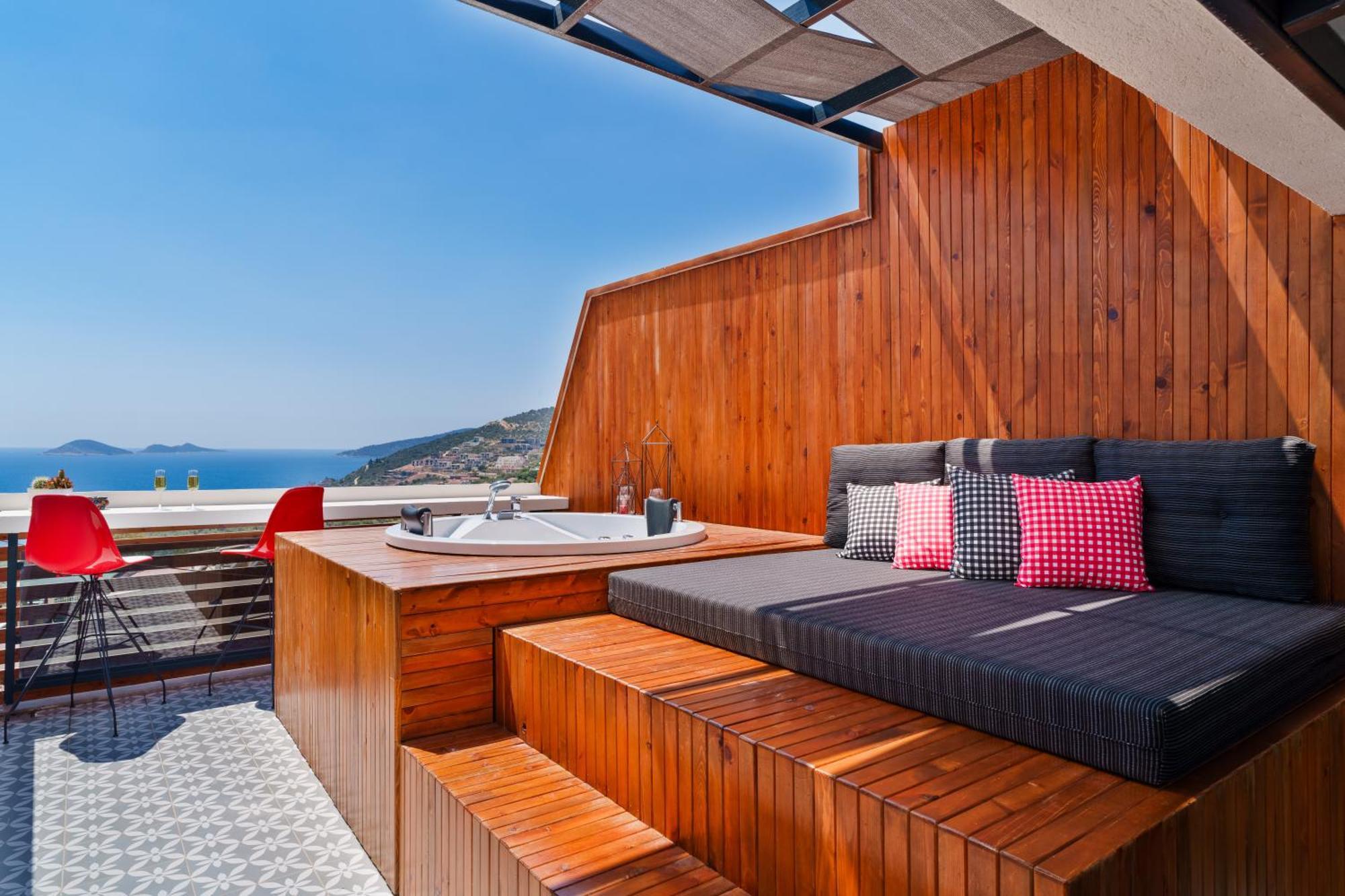 Lupia Suites Калкан Екстериор снимка