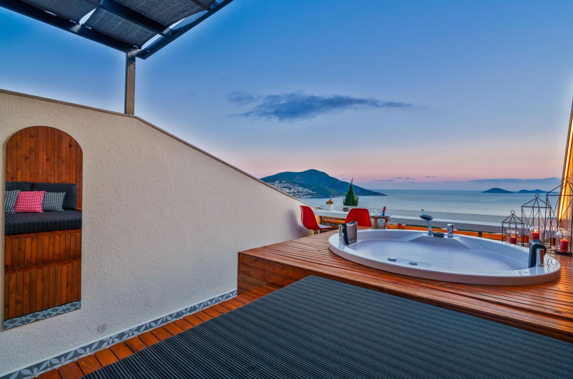 Lupia Suites Калкан Екстериор снимка