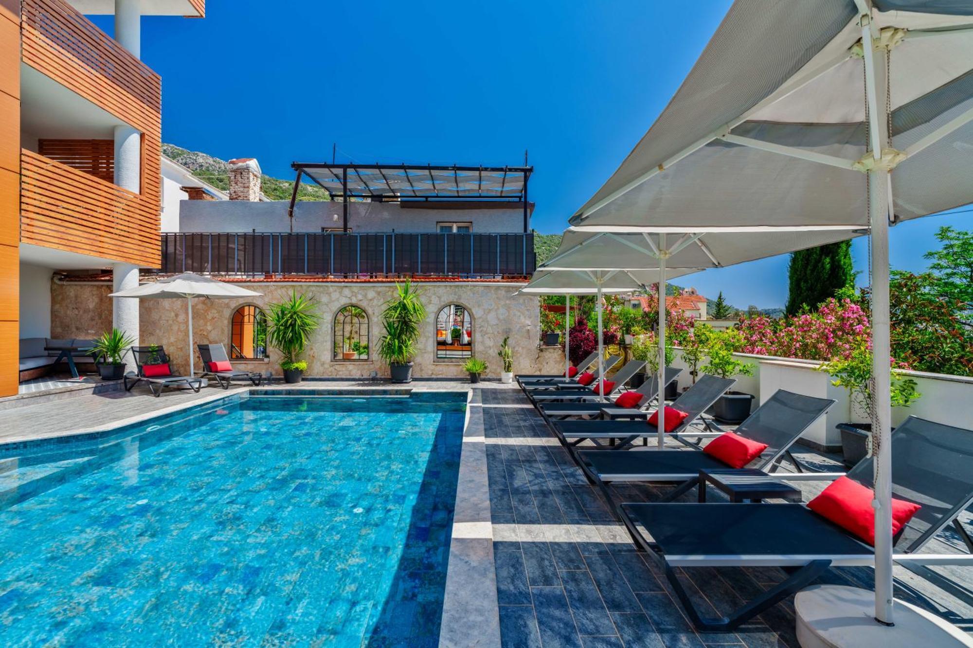 Lupia Suites Калкан Екстериор снимка